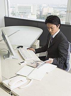 关于选派学生到国际组织实习的通知