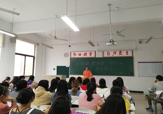说明: 微信图片_20180927150722 说明: 微信图片_20180927150722